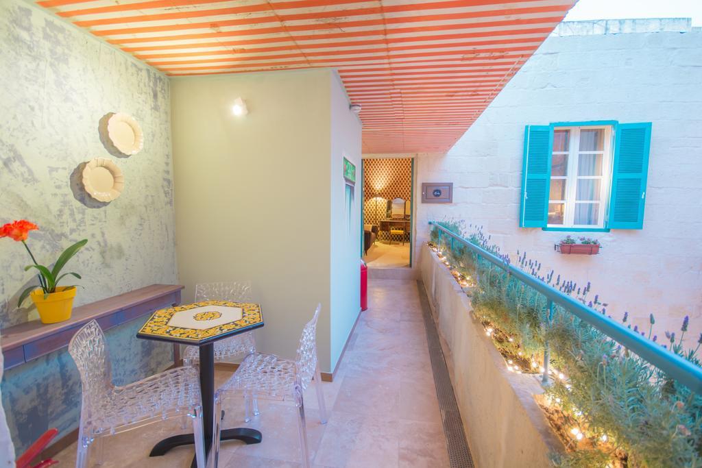 The Vincent Boutique Suites Valletta Ngoại thất bức ảnh